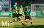 03.07.2021, Fussball 1. Bundesliga 2021/2022,  Fussball 1. Bundesliga: Trainingsauftakt SpVgg Greuther Frth, 

Anton Stach - Nils Seufert

Foto: Thomas Langer / MIS

