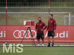 07.07.2021, Fussball 1. Bundesliga 2021/2022, Trainingsauftakt FC Bayern Mnchen, mit dem neuen Trainer Julian Nagelsmann (re, FC Bayern Mnchen) mit Soner Mansuroglu (FC Bayern, Datenanalyst) 
