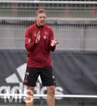 07.07.2021, Fussball 1. Bundesliga 2021/2022, Trainingsauftakt FC Bayern Mnchen, mit dem neuen Trainer Julian Nagelsmann (FC Bayern Mnchen) der gleich krftig aufs Tempo drckt.
