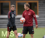 07.07.2021, Fussball 1. Bundesliga 2021/2022, Trainingsauftakt FC Bayern Mnchen, mit dem neuen Trainer Julian Nagelsmann (FC Bayern Mnchen), li: Michael Cuisance (FC Bayern Mnchen).
