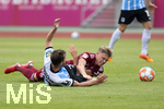 17.07.2021, Fussball 2.und 3. Liga 2021/2022, Testspiel 1.FC Nrnberg - TSV 1860 Mnchen, im Nrnberger Max-Morlock-Stadion.

Nrnbergs Felix Geis (Nrnberg) und 1860  Richard Neudecker (1860 Mnchen)