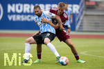 17.07.2021, Fussball 2.und 3. Liga 2021/2022, Testspiel 1.FC Nrnberg - TSV 1860 Mnchen, im Nrnberger Max-Morlock-Stadion.

Ansgar Srensen (Nrnberg)  und Sascha Mlders (li, 1860 Mnchen).