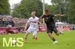 17.07.2021, Fussball 1. Bundesliga 2021/2022, Testspiel, FC Bayern Mnchen - 1.FC Kln, in Villingen-Schwenningen, v.lI. Florian Kainz (Kln) gegen Armindo Sieb (Bayern Mnchen).