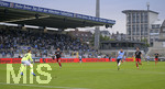 24.08.2021, Fussball 3. Liga 2021/2022, 5.Spieltag, TSV 1860 Mnchen - FC Viktoria Kln, im Grnwalder-Stadion Mnchen, Groe Torchance vergeben, Sascha Mlders (2.v.re, TSV 1860 Mnchen) gegen Torwart Moritz Nicolas (Viktoria Kln) 


