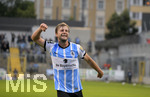 24.08.2021, Fussball 3. Liga 2021/2022, 5.Spieltag, TSV 1860 Mnchen - FC Viktoria Kln, im Grnwalder-Stadion Mnchen, Torjubel zum 1:0 von Richard Neudecker ( TSV 1860 Mnchen)  

