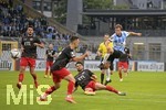 24.08.2021, Fussball 3. Liga 2021/2022, 5.Spieltag, TSV 1860 Mnchen - FC Viktoria Kln, im Grnwalder-Stadion Mnchen, Torschuss zum 1:0 von Richard Neudecker (re, TSV 1860 Mnchen)  

