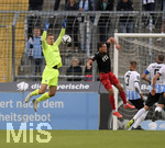 24.08.2021, Fussball 3. Liga 2021/2022, 5.Spieltag, TSV 1860 Mnchen - FC Viktoria Kln, im Grnwalder-Stadion Mnchen, li: Torwart Marco Hiller (TSV 1860 Mnchen) 

