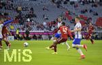 28.08.2021, Fussball 1. Bundesliga 2021/2022, 3. Spieltag, FC Bayern Mnchen - Hertha BSC Berlin, in der Allianz-Arena Mnchen. Jamal Musiala (2.v.re, FC Bayern Mnchen) erzielt das Tor zum 3:0.


