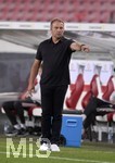 05.09.2021, Fussball WM-Qualifikation 2021/22 Gruppe J, Deutschland - Armenien, in der Arena Stuttgart, Bundestrainer Hans Flick (Deutschland) gibt Anweisungen.