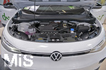 08.09.2021, Messe München IAA Mobility 2021 in München im Messegelände Riem.  VW-ID3  Elektrofahrzeug von Volkswagen mit Blick unter die Motorhaube.