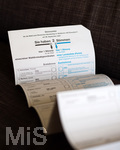 09.09.2021, Stimmzettel und Briefwahlunterlagen zur Bundestagswahl. Aufgeklappter Stimmzettel mit Aufdruck ?Sie haben 2 Stimmen?.