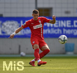 18.09.2021, Fussball 3. Liga 2021/2022, 9.Spieltag, TSV 1860 Mnchen - FSV Zwickau, im Grnwalder-Stadion Mnchen, Max Reinthaler (FSV Zwickau) am Ball.   

