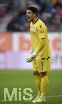 17.10.2021, Fussball 1. Bundesliga 2021/2022, 8. Spieltag, FC Augsburg - DSC Arminia Bielefeld, in der WWK-Arena Augsburg,  Torwart Stefan Ortega Moreno (Bielefeld) gibt Anweisungen.

