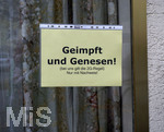 12.11.2021,  Mindelheim, vor einem Lokal: Schild Zutritt nur 