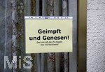 12.11.2021,  Mindelheim, vor einem Lokal: Schild Zutritt nur 