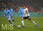 16.11.2021,  Fussball  EM-Qualifikation U21, Gruppenphase 7. Spieltag, Deutschland - San Marino, im AUDI-Sportpark Ingolstadt, re: Jamie Leweling (Deutschland) am Ball.