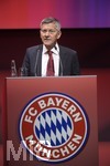 25.11.2021, Fussball 1. Bundesliga 2021/2022,  FC Bayern München, Jahreshauptversammlung 2021 im AUDI-Dome München, Präsident Herbert Hainer (FC Bayern München)  bei seiner Rede 