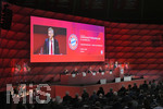 25.11.2021, Fussball 1. Bundesliga 2021/2022,  FC Bayern München, Jahreshauptversammlung 2021 im AUDI-Dome München,  Präsident Herbert Hainer (FC Bayern) hält seine Rede. 