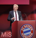 25.11.2021, Fussball 1. Bundesliga 2021/2022,  FC Bayern München, Jahreshauptversammlung 2021 im AUDI-Dome München,  Vorstandsmitglied Oliver Kahn (Bayern München) bei seiner Rede am Rednerpult. 