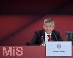 25.11.2021, Fussball 1. Bundesliga 2021/2022,  FC Bayern München, Jahreshauptversammlung 2021 im AUDI-Dome München,   Präsident Herbert Hainer (FC Bayern)  
