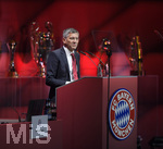 25.11.2021, Fussball 1. Bundesliga 2021/2022,  FC Bayern München, Jahreshauptversammlung 2021 im AUDI-Dome München,  Präsident Herbert Hainer (FC Bayern) hält seine Rede.   