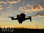 10.01.2022, Luftbildfotografie,  Bad Wörishofen, Multikopter von DJI schwebt in der Luft, die Racing-Drohne FPV von DJI,  ein neues Model aus 2021. 