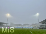 15.01.2022, Fussball 3. Liga 2021/2022, 21.Spieltag, TSV 1860 München - SV Wehen Wiesbaden, im Grünwalder-Stadion München,    Nebel im Stadion.