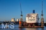 12.06.2022, Hamburg, Seehafen Hamburger Hafen. das britische Kreuzfahrtschiff AURORA liegt im Dock 11 der Schiffswerft Blohm + Voss für Wartungsarbeiten