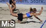 18.06.2022, Beach Volleyball German Beach Tour 2022, Mnchen Oberschleissheim, Damen Viertelfinale, (Klinke - Ottens gegen Behlen - Schneider,  Lena Ottens (2).   