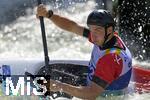 28.07.2022, Kanu-Slalom Weltmeisterschaften 2022 in Augsburg, Eiskanal, Olympiapark, Kajak Einer Mnner 2.Vorlauf, Edgars Gravitis (Litauen)