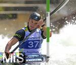 28.07.2022, Kanu-Slalom Weltmeisterschaften 2022 in Augsburg, Eiskanal, Olympiapark, Kajak Einer Mnner 2.Vorlauf, Jakub Brzezinski (Polen)