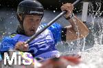 28.07.2022, Kanu-Slalom Weltmeisterschaften 2022 in Augsburg, Eiskanal, Olympiapark, Kajak Einer Mnner 2.Vorlauf, Roko Bengeri (Kroatien)