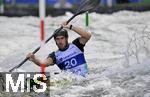28.07.2022, Kanu-Slalom Weltmeisterschaften 2022 in Augsburg, Eiskanal, Olympiapark, Kajak Einer Mnner 2.Vorlauf, Marcello Beda (Italien)
