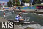 28.07.2022, Kanu-Slalom Weltmeisterschaften 2022 in Augsburg, Eiskanal, Olympiapark, Kajak Einer Frauen, Dominika Brzeska (Polen)