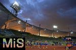 15.08.2022, European Championchips Mnchen 2022,  Leichtathletik im Olympiastadion Mnchen,  Dramatische Lichtstimmung ber dem Stadion und hinter dem Zeltdach, ein leuchtend roter Sonnenuntergang.