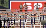 17.08.2022, European Championchips München 2022, Leichtathletik im Olympiastadion München,  110 Meter Hürdenlauf der Männer,  Hürden stehen bereit, mit der Aufschrift MUNICH 2022 