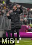 28.01.2023, Fussball 1. Bundesliga 2022/2023, 18.Spieltag, FC Bayern Mnchen - Eintracht Frankfurt, in der Allianz-Arena Mnchen.   Trainer Oliver Glasner (Eintracht Frankfurt) ist unzufrieden.   

