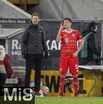 04.03.2023, Fussball 1. Bundesliga 2022/2023, 23. Spieltag, VfB Stuttgart - FC Bayern München, in der Mercedes-Benz-Arena Stuttgart. v.li: Trainer Julian Nagelsmann (FC Bayern München) wechselt Benjamin Pavard (Bayern München) ein.
