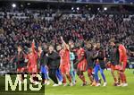 08.03.2023,  Fussball UEFA Championsleague 2022/2023: Achtelfinale Rückspiel,  FC Bayern München - Paris St. Germain, in der Allianz-Arena München. Die Bayern Spieler feiern.