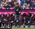 13.05.2023, Fussball 1. Bundesliga 2022/2023, 32.Spieltag, FC Bayern München - Schalke 04, in der Allianz-Arena München. Trainer Thomas Tuchel (FC Bayern München) in Rage. 