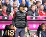 13.05.2023, Fussball 1. Bundesliga 2022/2023, 32.Spieltag, FC Bayern München - Schalke 04, in der Allianz-Arena München.  Trainer Thomas Tuchel (FC Bayern München) in Rage