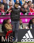 13.05.2023, Fussball 1. Bundesliga 2022/2023, 32.Spieltag, FC Bayern München - Schalke 04, in der Allianz-Arena München.  Trainer Thomas Tuchel (FC Bayern München) in Rage.