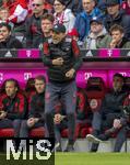 13.05.2023, Fussball 1. Bundesliga 2022/2023, 32.Spieltag, FC Bayern München - Schalke 04, in der Allianz-Arena München.  Trainer Thomas Tuchel (FC Bayern München) an der Seitenlinie in Rage.