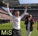 27.05.2023, Fussball 1. Bundesliga 2022/2023, 34.Spieltag, 1.FC Köln - FC Bayern München, Rhein-Energie-Stadion Köln, Präsident Herbert Hainer (FC Bayern) freut sich.