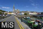 04.09.2023, Irland Land und Leute, Cobh ist eine Hafenstadt im County Cork im Sden der Republik Irland. Von 1849 bis 1920 hie die Stadt Queenstown. Cobh ist ein Ausflugsort fr Besucher aus Cork City und die Passagiere vieler Kreuzfahrtschiffe, die im Hafen festmachen. berragt wird der Ort von der hoch am Hang gelegenen neugotischen St.-Colman-Kathedrale, Sitz der rmisch-katholischen Dizese Cloyne.  