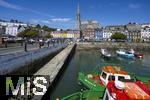 04.09.2023, Irland Land und Leute, Cobh ist eine Hafenstadt im County Cork im Sden der Republik Irland. Von 1849 bis 1920 hie die Stadt Queenstown. Cobh ist ein Ausflugsort fr Besucher aus Cork City und die Passagiere vieler Kreuzfahrtschiffe, die im Hafen festmachen. berragt wird der Ort von der hoch am Hang gelegenen neugotischen St.-Colman-Kathedrale, Sitz der rmisch-katholischen Dizese Cloyne.  