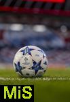 20.09.2023,  Fussball UEFA Championsleague 2023/2024: 1.Spieltag Vorrunde,  FC Bayern Mnchen - Manchester United, in der Allianz-Arena Mnchen. der Championsleague Ball auf der Linie

