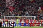 20.09.2023,  Fussball UEFA Championsleague 2023/2024: 1.Spieltag Vorrunde,  FC Bayern Mnchen - Manchester United, in der Allianz-Arena Mnchen. Die Bayern Spieler feiern mit den Fans in der Kurve

