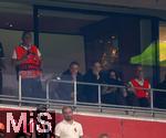 20.09.2023,  Fussball UEFA Championsleague 2023/2024: 1.Spieltag Vorrunde,  FC Bayern Mnchen - Manchester United, in der Allianz-Arena Mnchen. Trainer Thomas Tuchel (FC Bayern Mnchen) auf der Tribne in einer Loge mit Ordnern

