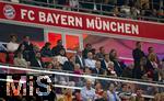 20.09.2023,  Fussball UEFA Championsleague 2023/2024: 1.Spieltag Vorrunde,  FC Bayern Mnchen - Manchester United, in der Allianz-Arena Mnchen.  Ehrengste mit Ehren-Prsident Uli Hoene (FC Bayern Mnchen, Hoeness), Ex-Vorstandsvorsitzender Karl-Heinz Rummenigge (FC Bayern Mnchen), Prsident und Aufsichtsratsvorsitzender Karl Hopfner (FC Bayern Mnchen), 

